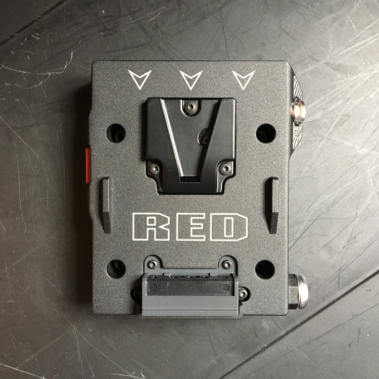 red_dsmc2_v-lock_battery_module_pro_01.jpg